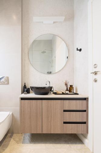 Two-Bedroom Apartment with Balcony image 3
