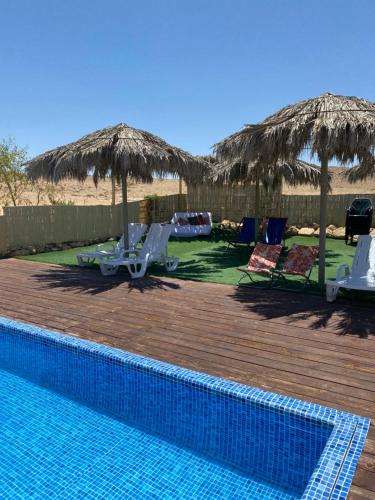 Swimmingpool, Succah in the Desert in Mitzpe Ramon