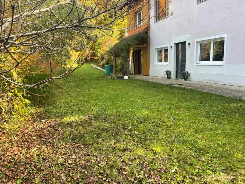 Exterior view, Ruhiges Appartement im Grunen in Sankt Peter