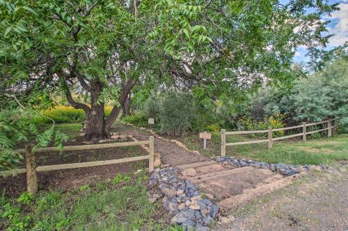 Peaceful Ranch Cabin with Scenic Views 6 Mi to Town - image 9