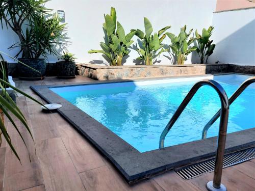 Villa Playa Amadores - Luxury villa with heated pool 2