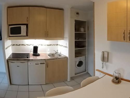 Facilities, Appartement 4/5 personnes vue mer piscine et montagne Cap Esterel Pierre et Vacance nature et sport in Saint-Raphael