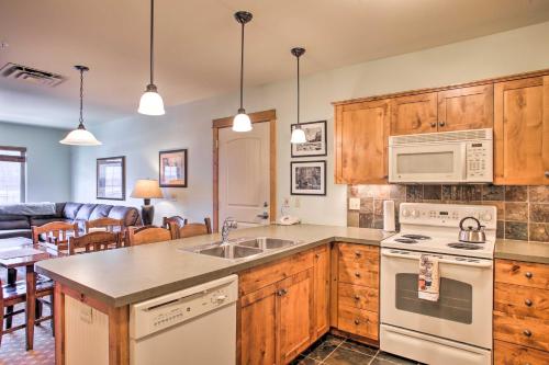 Cozy Kellogg Condo - Ski at Silver Mountain Resort