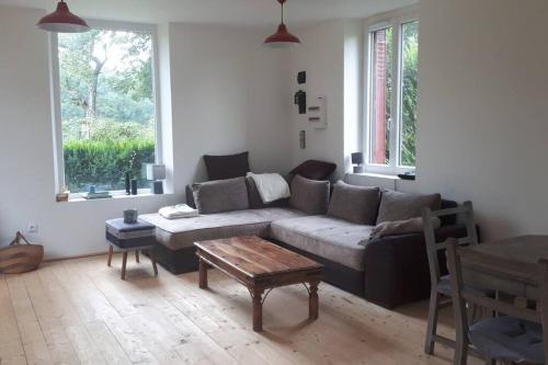 Charmante ancienne Gare Halte relais Bonsmoulins in 穆蘭拉馬爾克