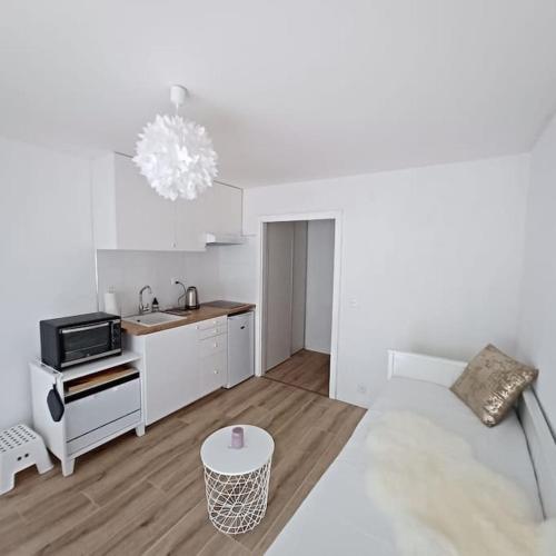  Fully equipped lovely studio by lake and Golf in Crans-Montana