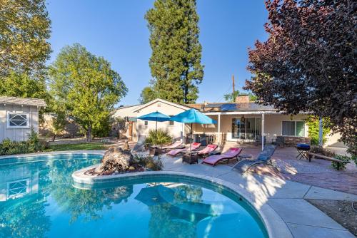 Spacious Home with Garden & Pool