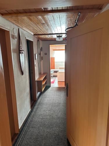 ทัศนียภาพภายนอกโรงแรม, Chata u vleku in ชวาเลซ