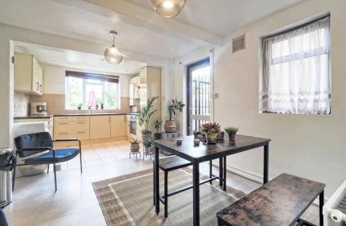 Stunning, large 1 bed riverside flat, Londýn (fotografie 8)