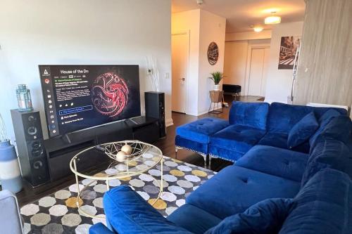 Modern Condo In York