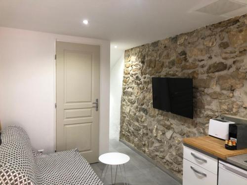 Les Olives Wifi Netflix Appart-hotel-Provence - Location saisonnière - La Fare-les-Oliviers