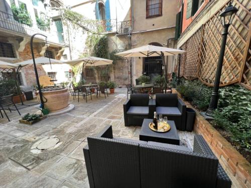Corte del Doge di Rialto, Venice (photo 6)