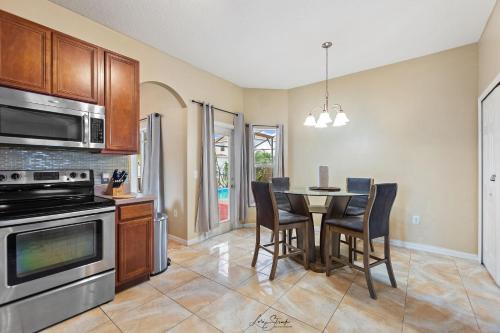 Holiday Rest in Poinciana