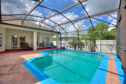Holiday Rest in Poinciana