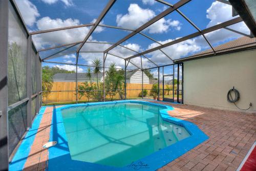 Holiday Rest in Poinciana