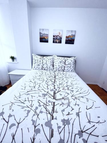 Lovely 1bedroom apartment in Midtown Toronto