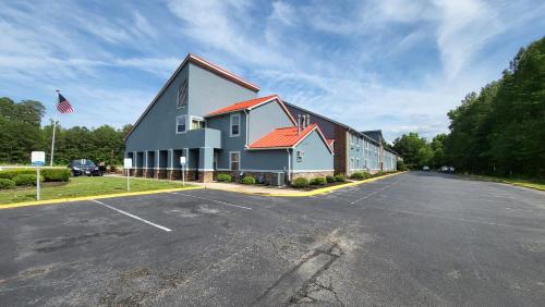 Stonewood Inn & Suites of Carrollton - Smithfield