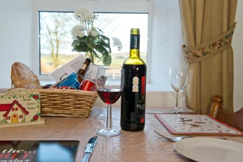 Cobblers Cottage Creggan - image 10