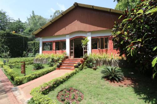 Exterior view, Zeenath Taj Gardens in Yelagiri