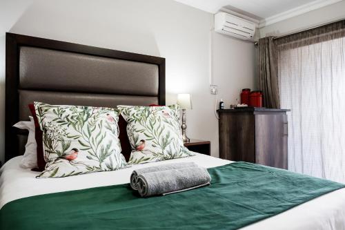 1 queen bed
