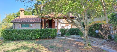  GuestHost - Villa Hannah in the hills with panoramic views in Castel Rigone