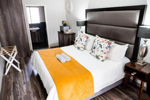 2 twin beds