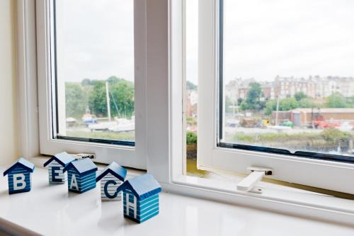 Watermark Apartments - image 3