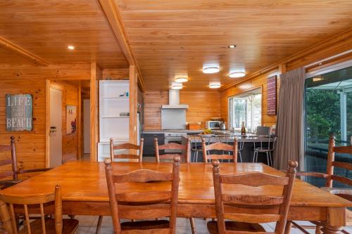 Hosts on the Coast Estuary Views Tairua in Tairua