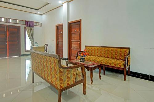 OYO 91852 Prima Guesthouse Syariah