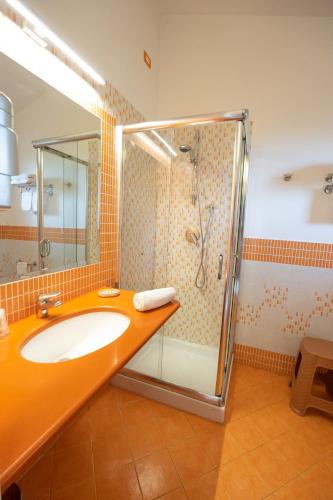 Hotel Baia Di Trainiti – Porto Salvo, NV