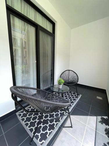 Embassy Gardens Luxury Apartments photo