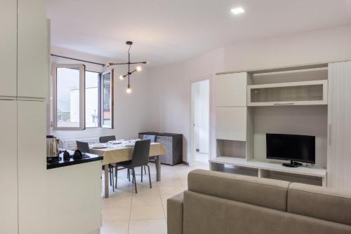  GuestHost - Santo Stefano di Magra Modern Apartments in Santo Stefano di Magra