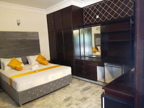 1 king bed
