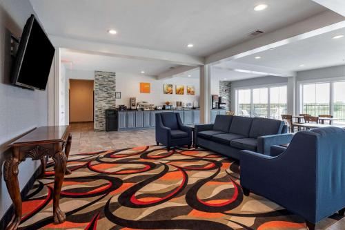 Comfort Inn & Suites Gatesville near Fort Cavazos