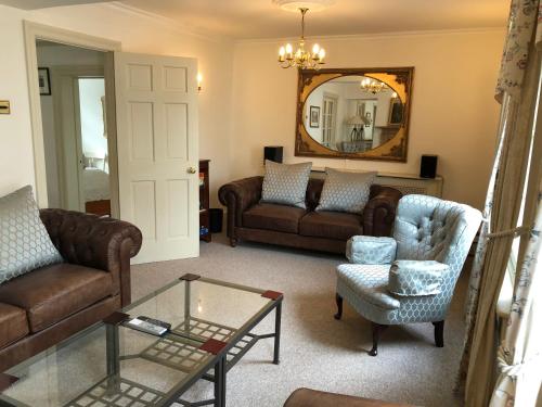 Lansdown Slope Townhouse - Elegant 4 Bedrooms near Assembly Rooms - image 6