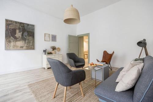 Atelier Apartment - image 11