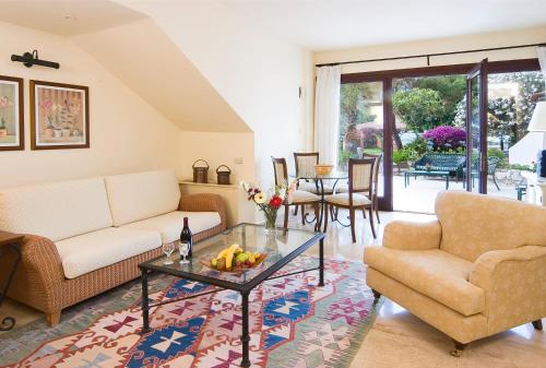 2 bedrooms, 3 beds