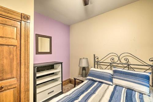 Less Than 1 Mi to Downtown Historic Dubuque Gem!