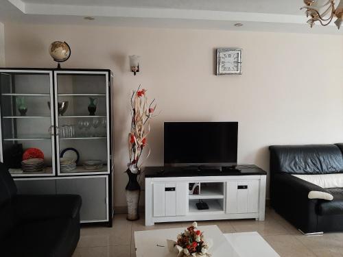 Signorile Jo Signorile Jo