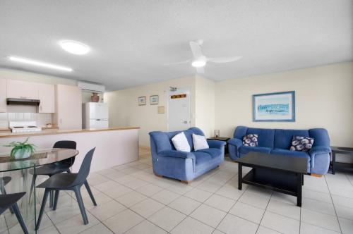 Capeview Apartments - Right on Kings Beach