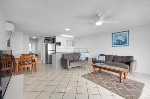 Capeview Apartments - Right on Kings Beach