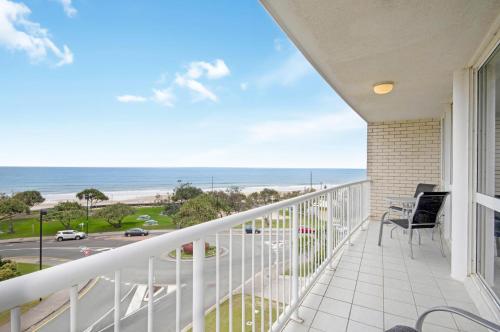 Capeview Apartments - Right on Kings Beach