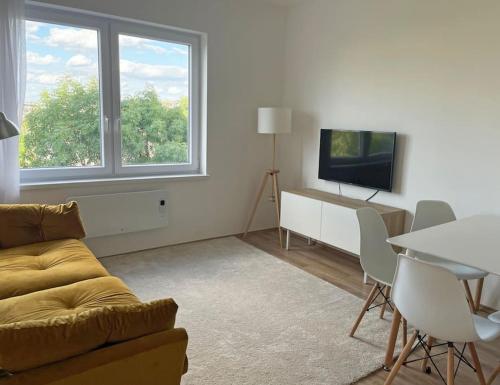 Buda Castle Toldy Apartment - image 14
