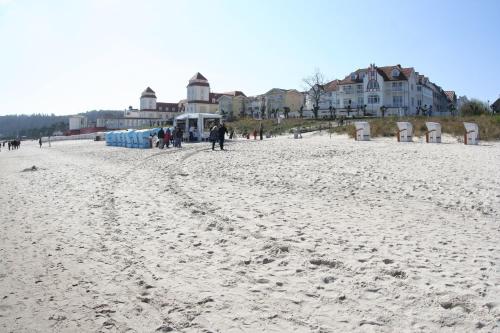 Beach, Salzinsel Binz in Ostseebad Binz