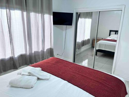 Sunshine Inn of Miami - image 7