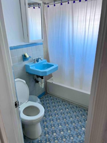 Sunshine Inn of Miami - image 14