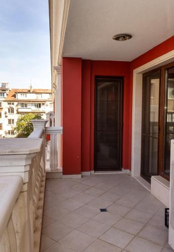 High-end 2BD Apartment in the TOP Center of Varna