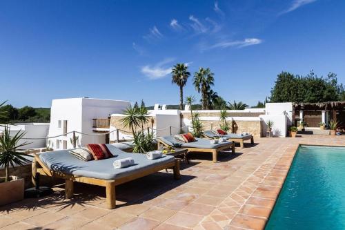 Elegant Restored Luxury 600 year old Farmhouse Las Chumberas 6 Bedrooms Stunning Views Santa Gertrudis