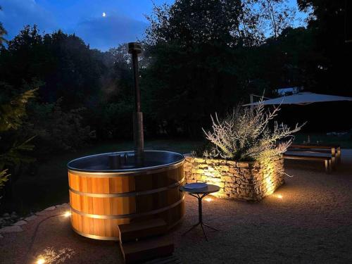  Unique Sustainabel Lodge in the Swiss Jura Mountains in Neuenburg