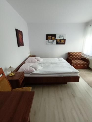 2 twin beds