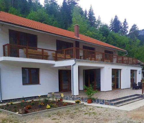 B&B Bicaz-Chei - Pensiunea Cheile Șugăului - Bed and Breakfast Bicaz-Chei